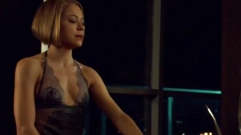 Tatiana Maslany in Orphan Black (2013-2017) Sexy Blonde Couple 740159