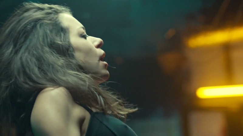 Sexiest Sarah / Cosima / Alison / Helena / Rachel Scenes. Sexy, SFW, black bra. 790588