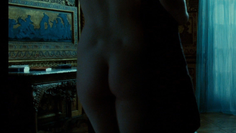 Julie Sokolowski Naked as Céline vel Hadewijch. Butt, back exposed, butt close-up. 718011