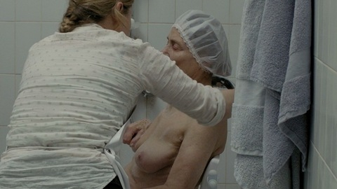 Emmanuelle Riva Nude in Amour. Breasts, bathroom, left breast. 731776