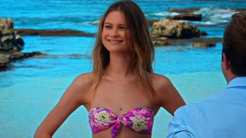 Hottest Herself Scenes. Bikini, SFW, beach. 718419