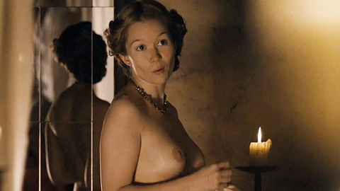 Chloé Stefani Nude in Henri 4. Breasts, brunette, butt in mirror. 724594
