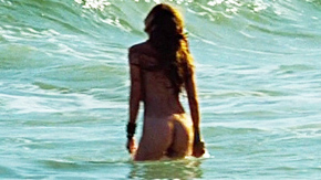 Lívia De Bueno Naked as Lara. Butt, back exposed, brunette. 721173