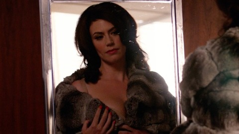 Maggie Siff in Mad Men (2007-2015) Sexy Brunette Cleavage 761098