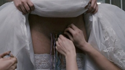 Larisa Damaskina Nude in Silent Souls. Bush, braided pubic hair, bush close-up. 737533