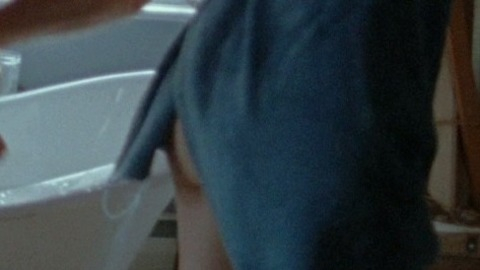 Lindsay Burdge in First Winter (2012) Butt Bathtub Butt 737183