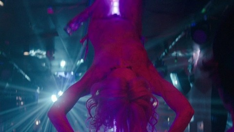 Elle Evans in Scouts Guide to the Zombie Apocalypse (2015) Breasts Breasts Nightclub 780716