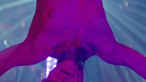 Elle Evans in Scouts Guide to the Zombie Apocalypse (2015) Breasts Breasts Nightclub 780717