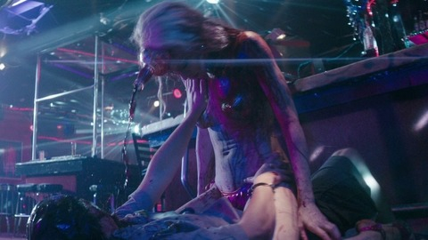 Elle Evans in Scouts Guide to the Zombie Apocalypse (2015) Breasts Blood Breasts 780721