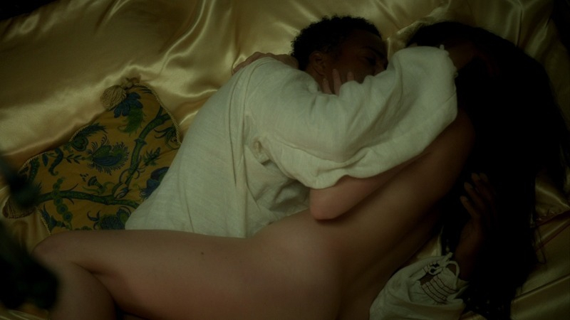 Lara Pulver Naked in Da Vinci's Demons. Butt, gold sheets, in bed. 758737