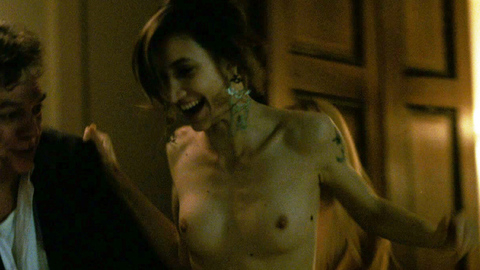 Biljana Hresnjek Naked in Cat Run. Breasts, brunette, couple. 725425