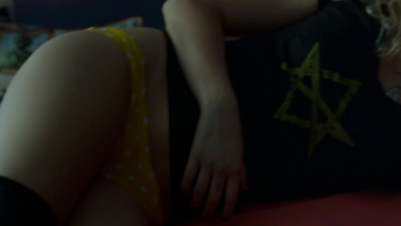Sexiest Maika Monroe Scene in The Guest. Sexy, Underwear, SFW, blonde. 755257