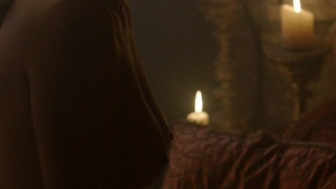 Faye Marsay Nude as Anne Neville. Breasts, blonde, candles. 729224