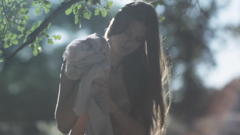 Iren Levy in The Snow Queen (2013) Sexy Black Necklace Brunette 731678