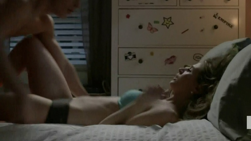 Sexiest Scenes of Amy from Faking It. Sexy, Underwear, bed, green bra. 740999