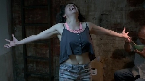 Broad City's Sexiest Scenes with Ilana Glazer. Sexy, SFW, short shorts. 757350
