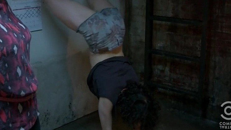 Hottest Ilana Glazer Scene in Broad City. Sexy, SFW, twerking. 757352