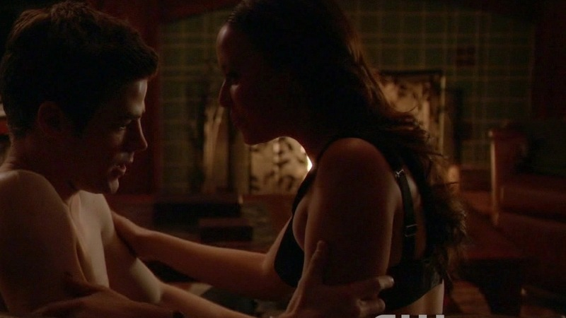 Sexiest Scenes of Linda Park from The Flash. Sexy, Underwear, SFW, black bra. 757655
