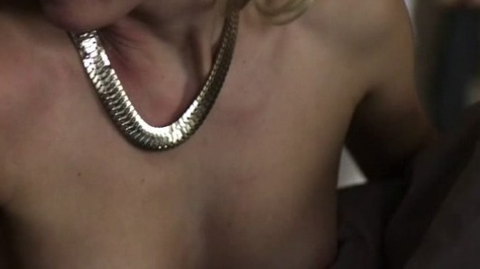 Hausfrau/Stefany from München Mord Naked. Breasts, Sexy, blonde, gold necklace. 737201