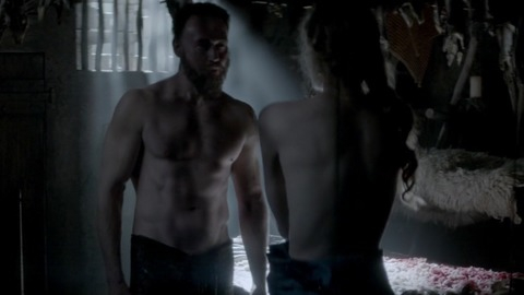 Alyssa Sutherland in Vikings (2013-2020) Sexy Back Exposed Brunette 759874