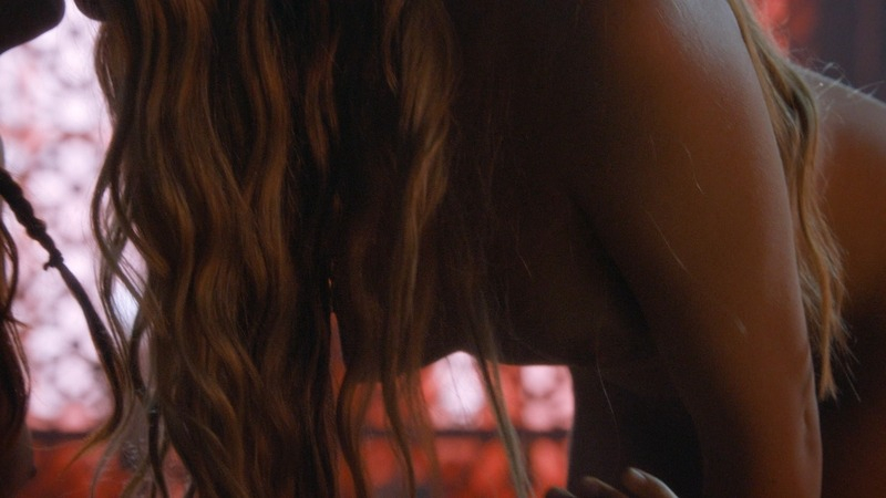 Nudes of Whore from Game of Thrones. Breasts, Lesbian, breasts hanging, kissing. 758370