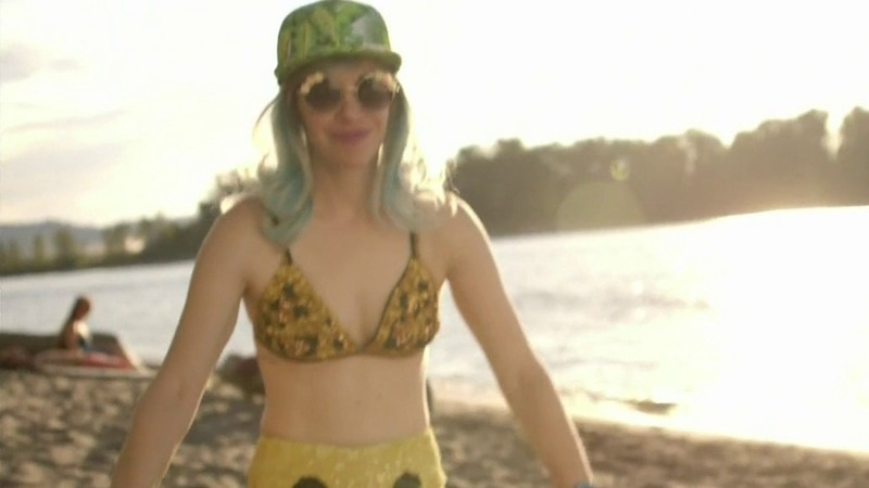Hottest Various Characters Scenes. Bikini, SFW, beach. 757077