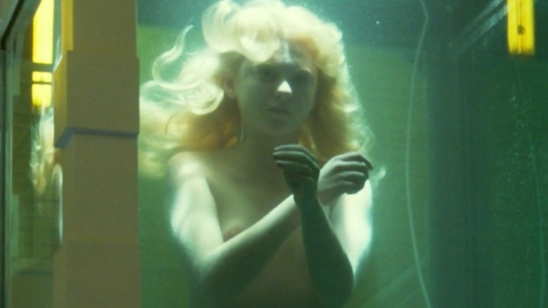 Alexandra Gordon Naked as Female Humanoid / Prycilla. Breasts, blonde, floating in tank. 743559