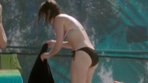 Sigrid Owen in Married (2014-2015) Bikini Bikini Pool 746278
