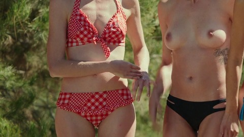 Rachel Melvin in Zombeavers (2014) Bikini Sexy Bikini Blonde 750199