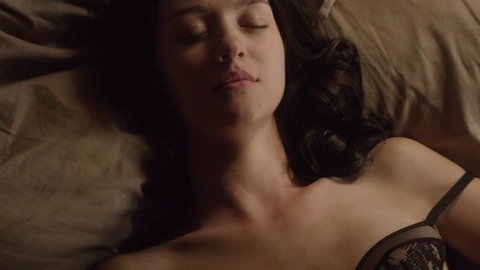 Katie Findlay in How to Get Away with Murder (2014-2019) Underwear Bed Black Bra 750915