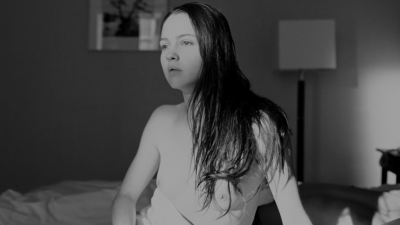 Yuliya Hlynina Nude in Weekend. Breasts, black and white, brunette. 750400