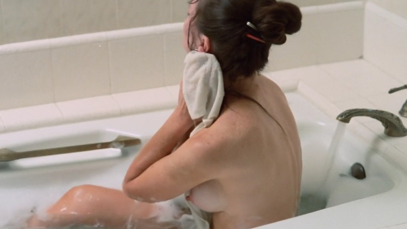 Veronica Paul Nude in Killing American Style. Breasts, bathtub, hard nipples. 762850