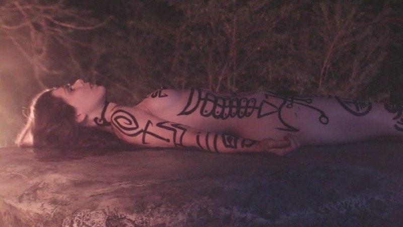 Ashleigh Jo Sizemore Nude as Emelin. Breasts, Bush, body paint, nude. 759284