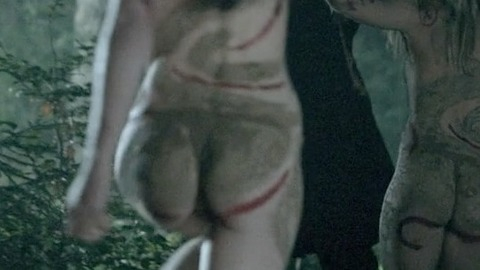 Kristina Dörfer in Blutsschwestern - Jung, magisch, tödlich (2013) Thong Sexy Brunette Green Thong 769074