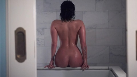 Demi Lovato in Vanity Fair: Photoshoot (2015) Butt Bathroom Butt 774983