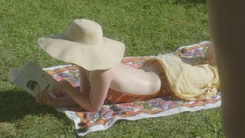 Sexiest Elly Condron Scene in Wasp. Sexy, SFW, back exposed. 771001