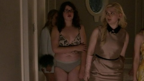 Breezy Eslin in Scream Queens (2015-2016) Underwear Black Bra Brunette 774316