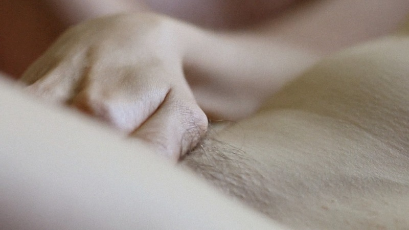 Rea Mole Naked as Leah. Bush, bush peeking out, close-up. 775161