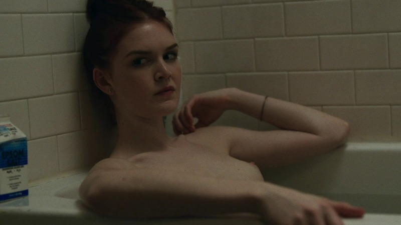 Emily Tyra Nude as Mia Bialy. Breasts, in bathtub, left breast. 781736