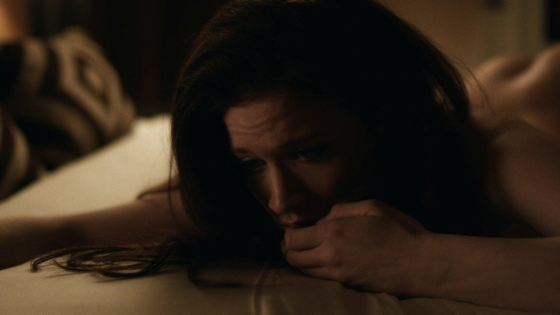 Nudes of Claire Robbins from Flesh and Bone. Butt, lying down on bed, nude. 781746