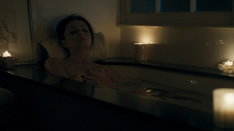 Irina Dvorovenko in Flesh and Bone (2015) Breasts Bathtub Candles 781780