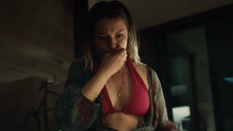 Karolina Lodyga in Kommissarin Heller: Hitzschlag (2016) Bikini Bikini Blonde 781823