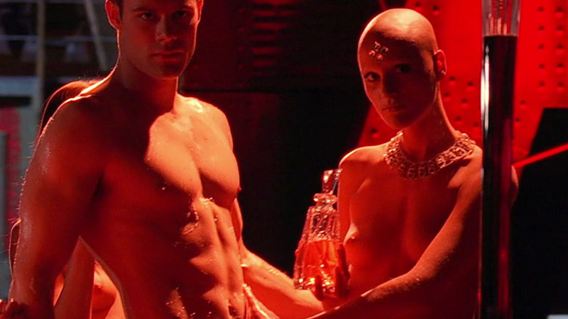 Nudes of Farrah from Dune. Breasts, bald, bathing guy. 795858