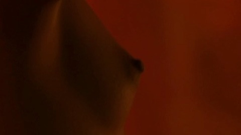 Radhika Apte in Parched (2016) Breasts Breasts Close Up 796329