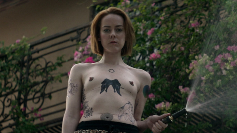 Jena Malone Nude in The Neon Demon. Breasts, Tattoos, garden hose. 798220