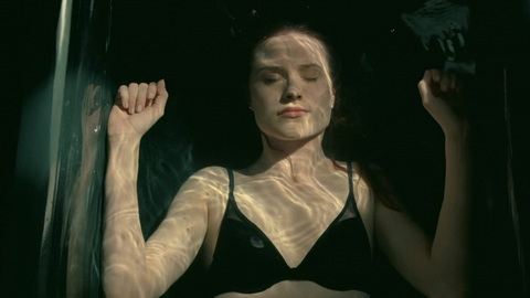 Sexiest Scenes of Christina / Dolores Abernathy from Westworld. Sexy, Underwear, bathroom, bathtub. 980069