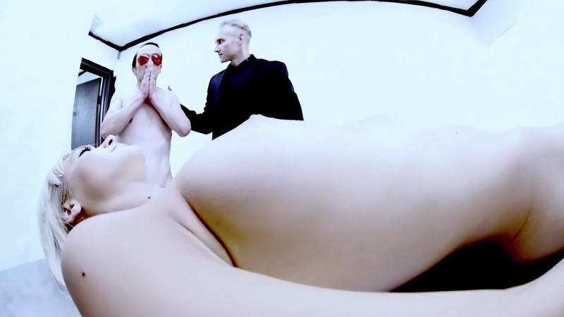 Femme Morte from Gun Woman Naked. Breasts, blonde, close up breasts. 802847
