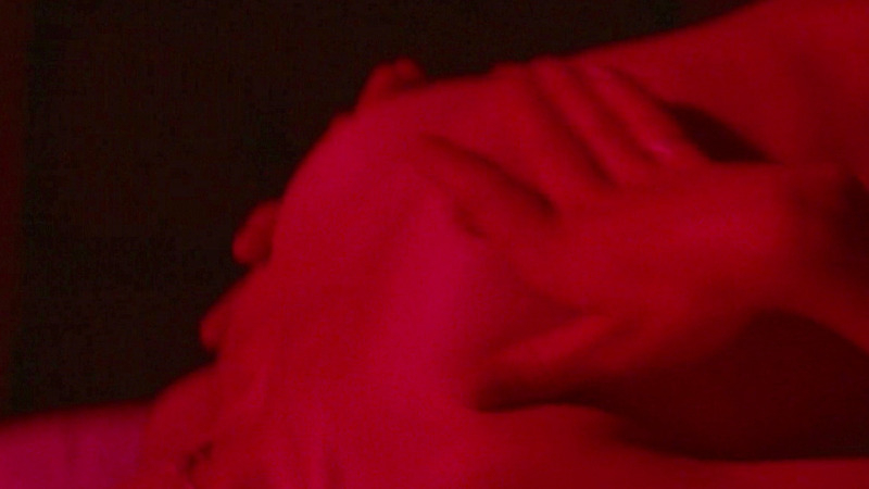 Jena Malone Nude in Bottom of the World. Breasts, bent backwards, close up. 810892