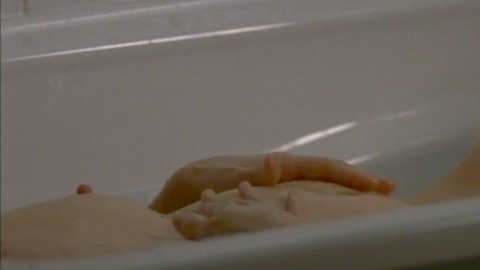 Veronika Beiweis in L'étrangère (2010) Breasts Bath Bathroom 810828