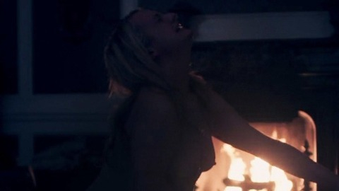Elisabeth Moss in The Handmaid's Tale (2017-2025) Breasts Breasts Fireplace 834339